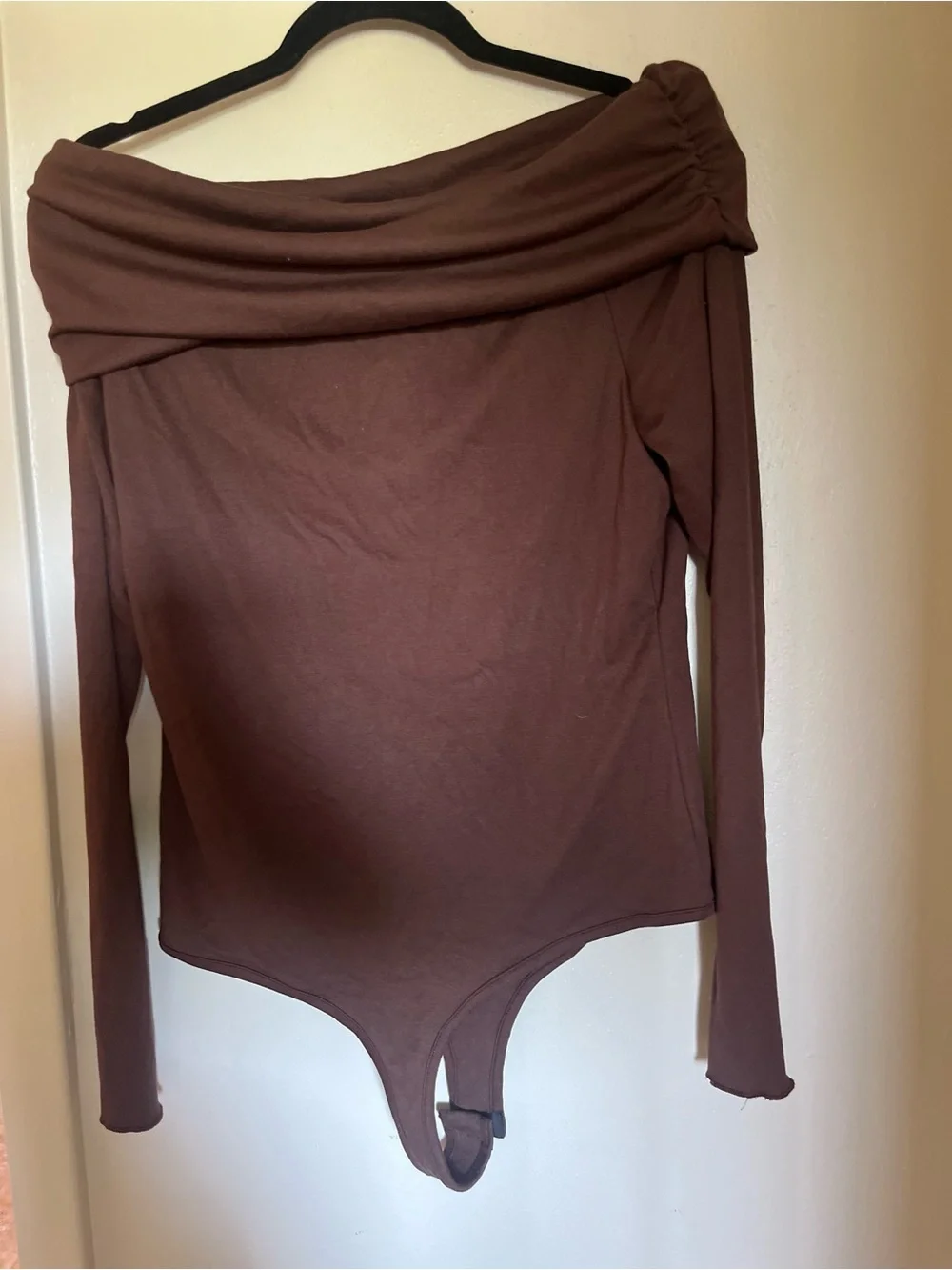 Off-Shoulder Long Sleeve Bodysuit in Chocolate Brown - Picture 4 of 5